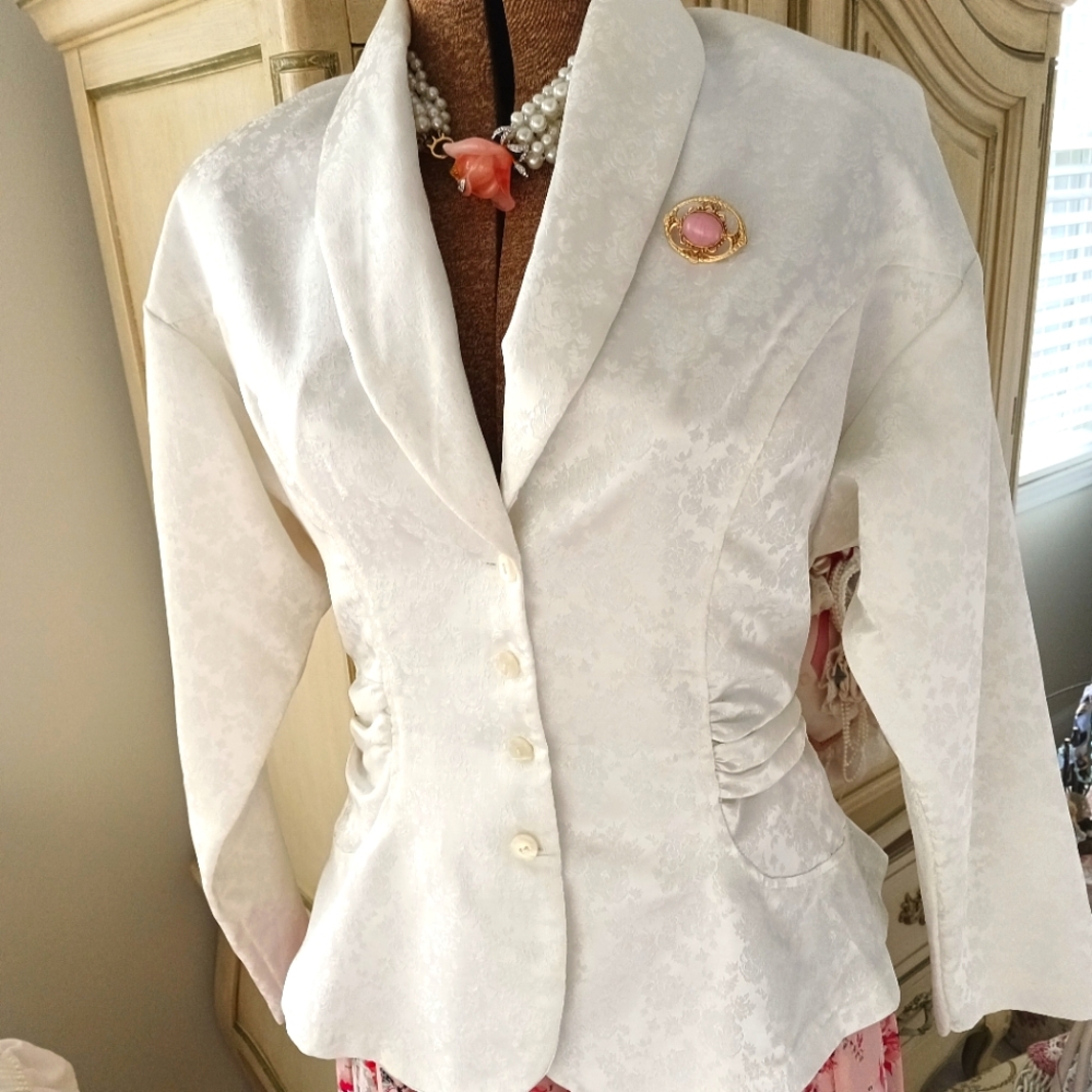 VTG " GUNNE SAX" BY JESSICA WHITE BROCADE JACKET!